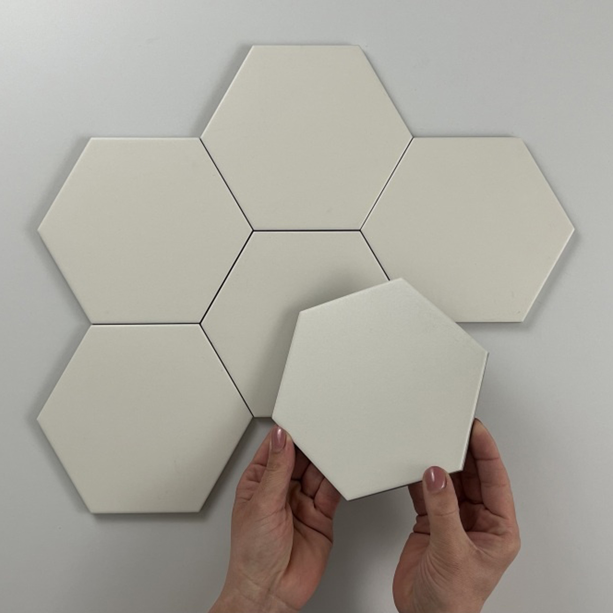 Cifre Ceramica Hexagon Timeless Ivory Mat Tegel 15x17cm
